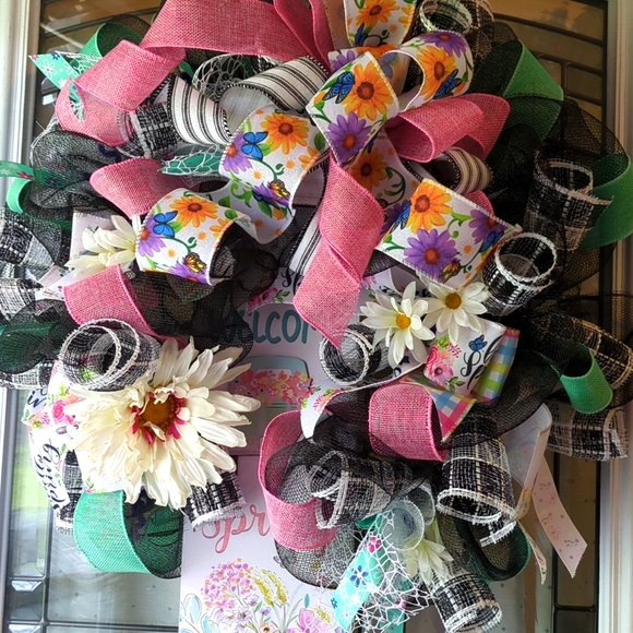 "Welcome Spring" wreath - Picture 3 of 14